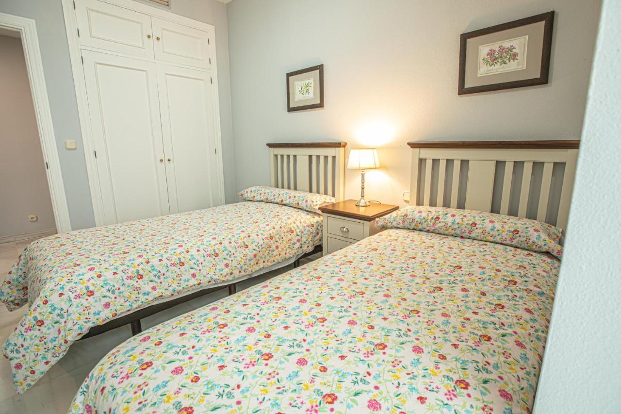 Piso Triana, Apartment *